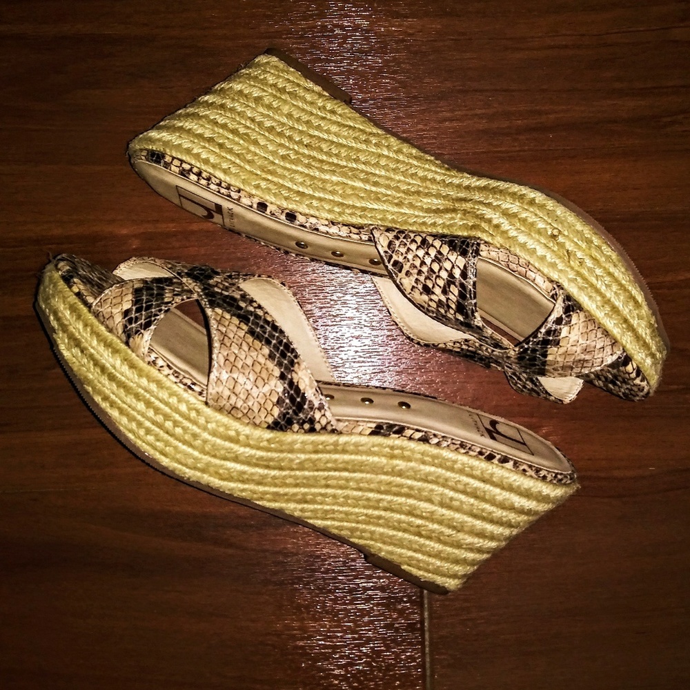 Like New J. Litvack 'Malta' Sandal